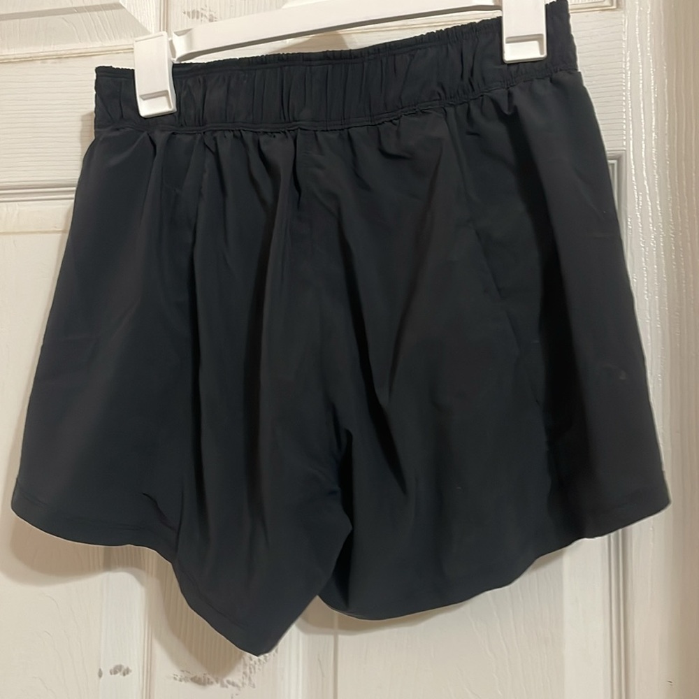 Medium Nike Shorts - Picture 2 of 2